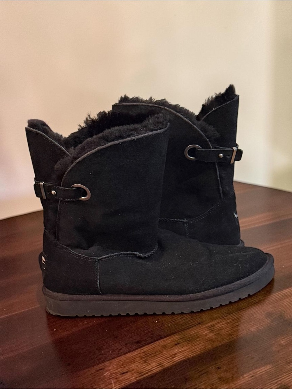 Koolaburra By Ugg Remley Short Black Suede Faux Fur Boots